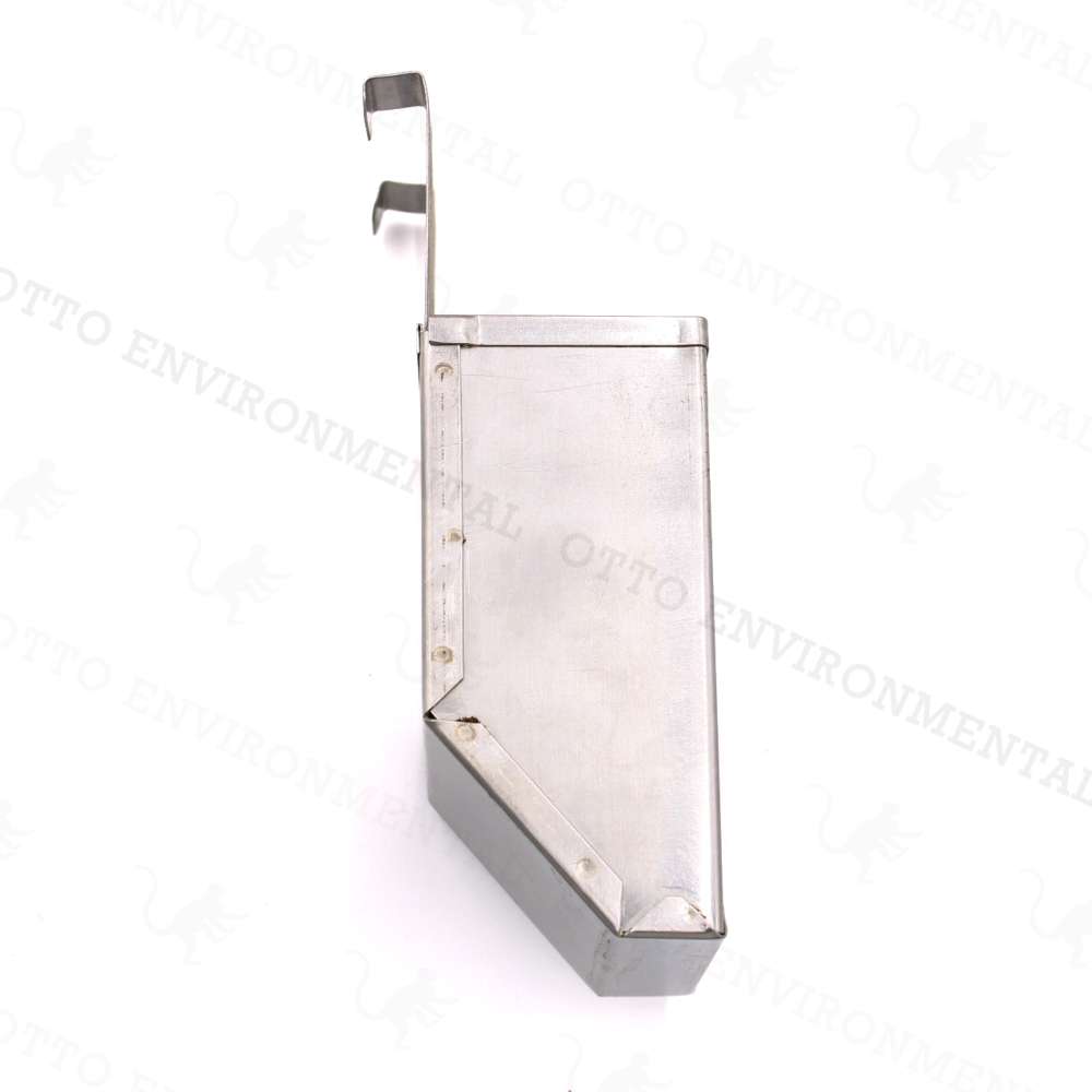 Cage Attachment Feeder - Otto Environmental